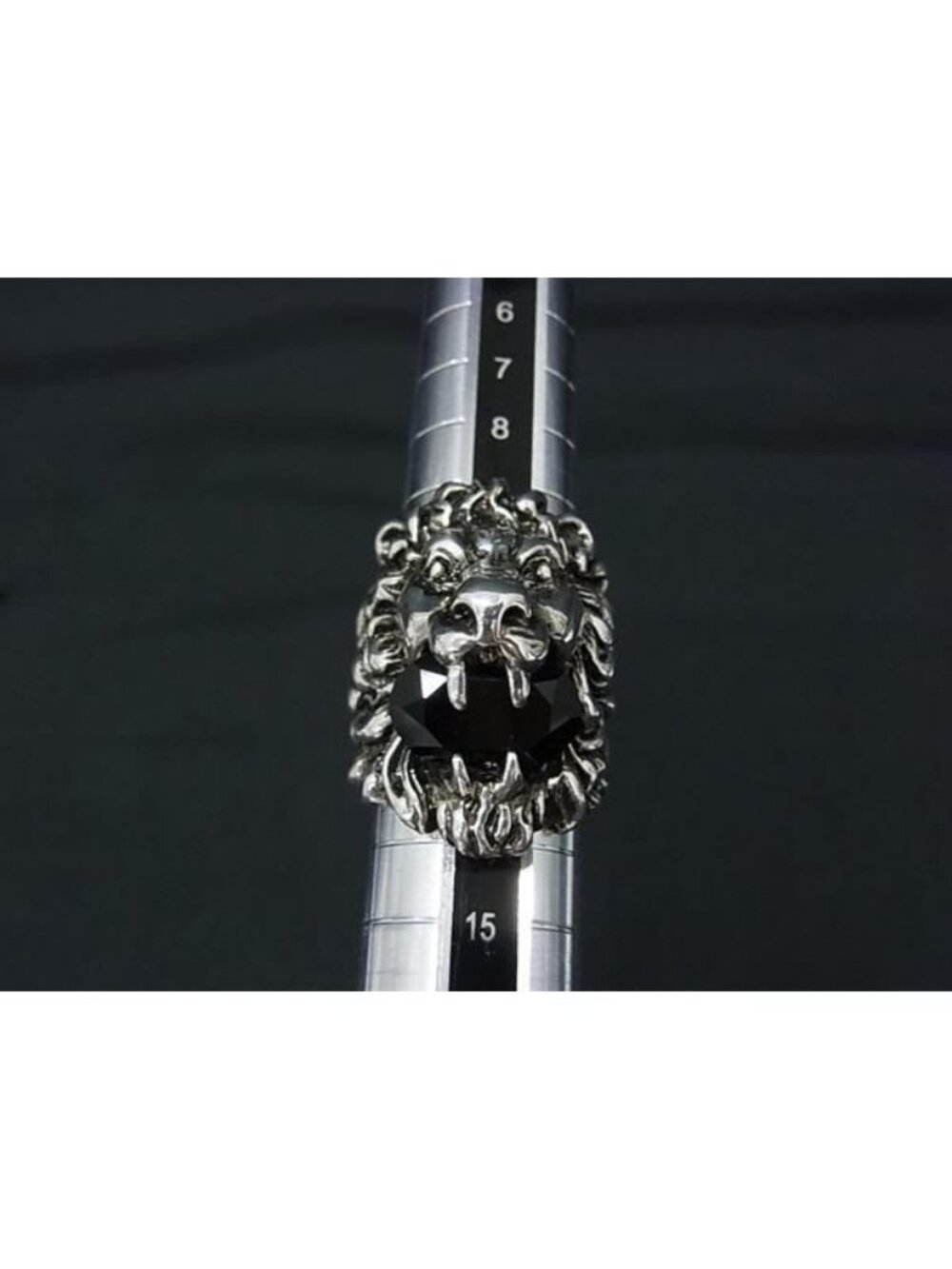 Gucci Lion Head Ring - Picture 4 of 5